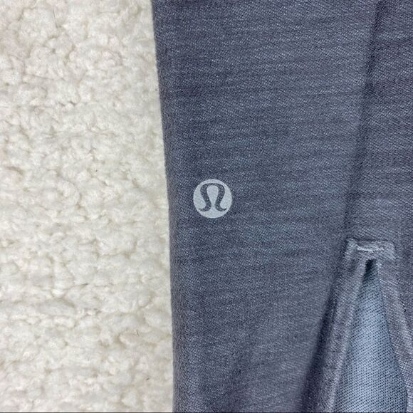 Lululemon Gather & Crow Crop *Denim - Picture 8 of 9